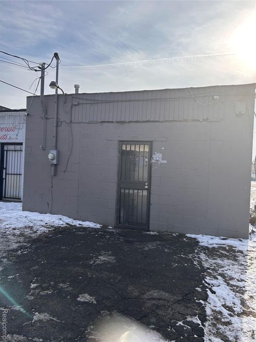 15934 W Mcnichols Rd, Detroit, MI, 48235-3544 | Card Image
