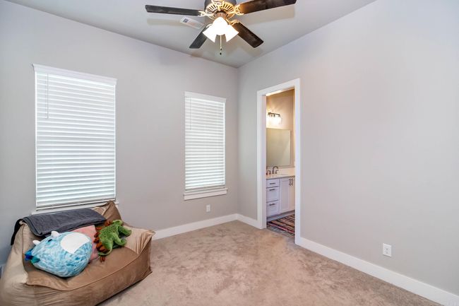 146 E South St, House other with 3 bedrooms, 3 bathrooms and null parking in Fayetteville AR | Image 10