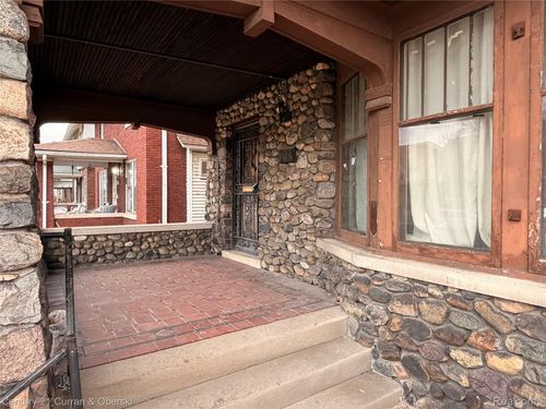 107 Mclean St, Highland Park, MI, 48203-3309 | Card Image