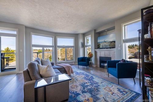 403-1258 Esquimalt Rd, Esquimalt, BC, V9A3P3 | Card Image