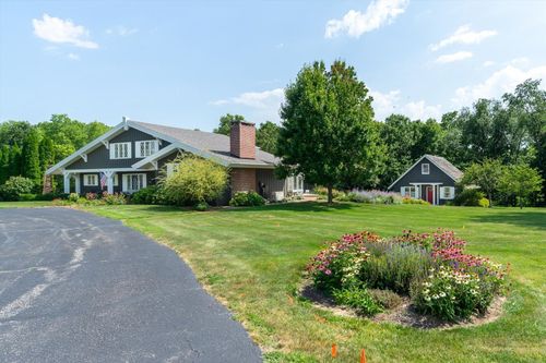 1910 Hickory Ln, Princeton, IL, 61356-8738 | Card Image