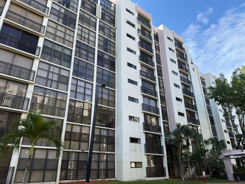 709-17011 N Bay Rd, Sunny Isles Beach, FL, 33160-3685 | Card Image