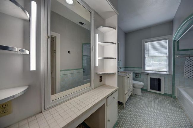 Primary bathroom | Image 15