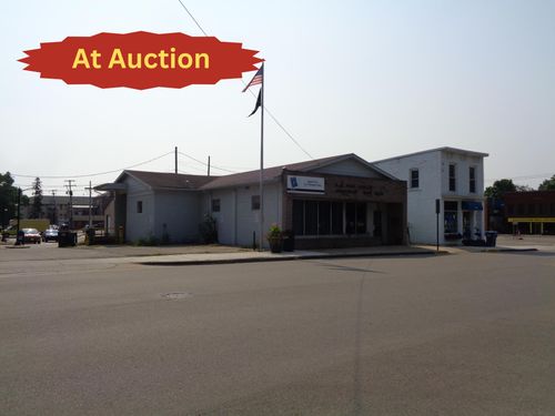 114 Maumee St, Jonesville, MI, 49250-1232 | Card Image