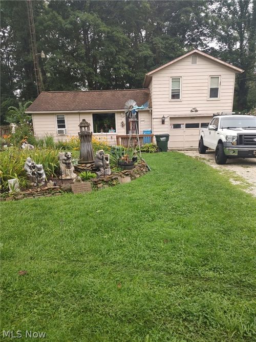 2072 Hilltop Drive, Carrollton, OH, 44615 | Card Image