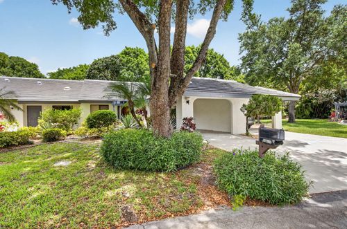 10015 Hickorywood Pl, Boynton Beach, FL, 33437-1303 | Card Image