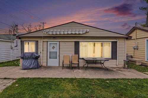 170 N Huron Rd, Au Gres, MI, 48703-9671 | Card Image