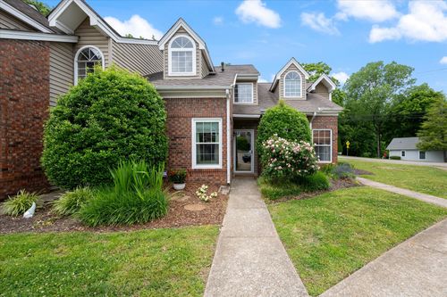 365 Yorkshire Cir, Nashville, TN, 37211-7137 | Card Image
