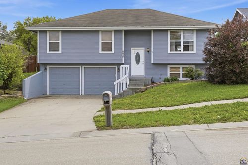 6845 Sw 18th St, Topeka, KS, 66615-1148 | Card Image