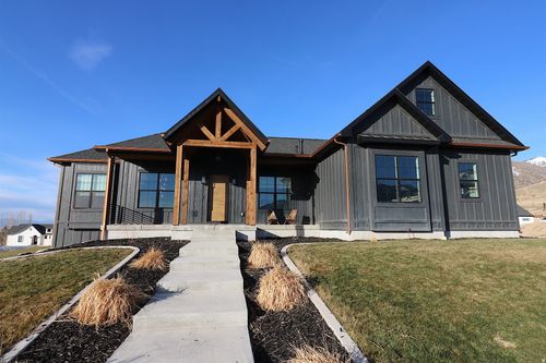 1087 E 160 N, Hyde Park, UT, 84318-4802 | Card Image