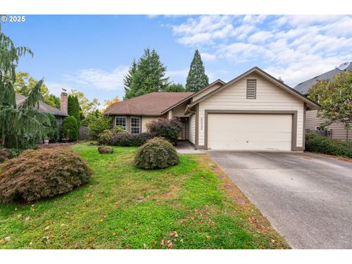 2052 Se 158th Loop, Vancouver, WA, 98683-9060 | Card Image