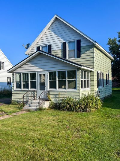 1307 Pierce St, House other with 3 bedrooms, 1 bathrooms and 4 parking in Wakefield MI | Image 1