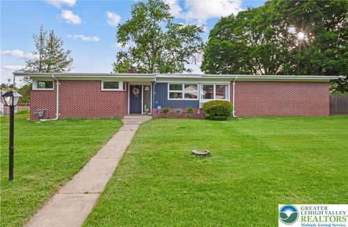 30 N 37th St, Allentown, PA, 18104-5204 | Card Image