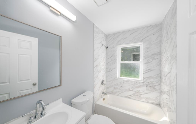 23383 Cayuga Ave, House other with 2 bedrooms, 1 bathrooms and null parking in Hazel Park MI | Image 6