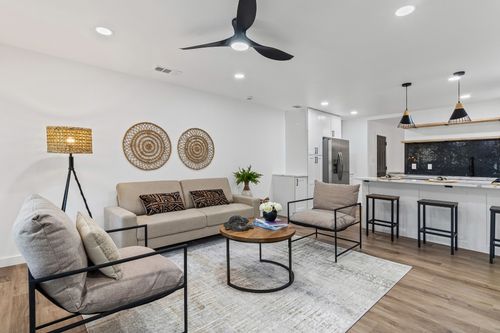 1601 N Redondo Dr, Austin, TX, 78721-1541 | Card Image