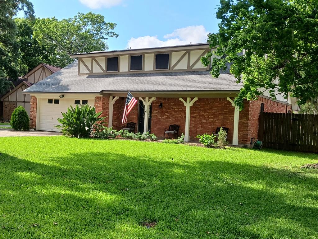 Thistle Ct, Lake Jackson, TX 77566
