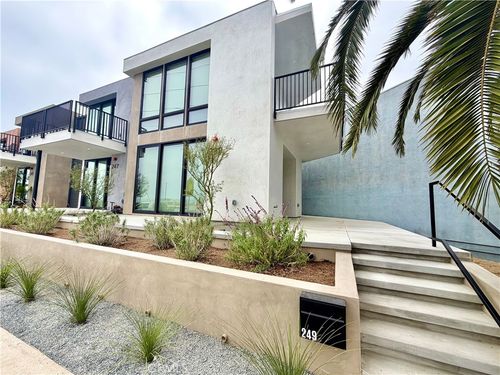 249 Seal Beach Blvd, Seal Beach, CA, 90740-6528 | Card Image