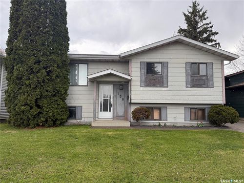 138 Weyakwin Drive, Saskatoon, SK, S7J4M5 | Card Image