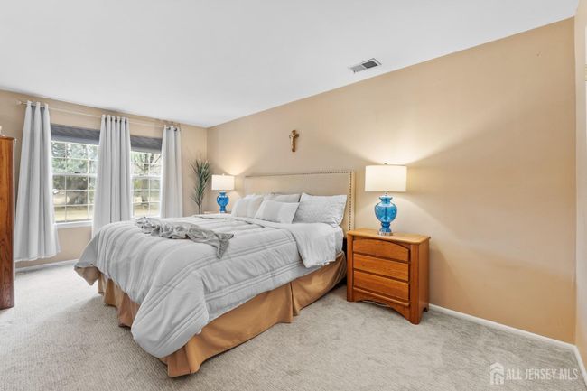 9 Lindsey Cir, Townhouse with 1 bedrooms, 1 bathrooms and null parking in Old Bridge NJ | Image 8