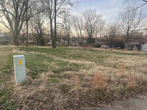 104 S Denver St, Alpena, AR, 72611-2911 | Card Image