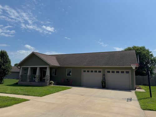 808 3rd Ave, Parkersburg, IA, 50665-1003 | Card Image