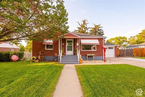 754 Dogwood St, Pocatello, ID, 83201-5617 | Card Image
