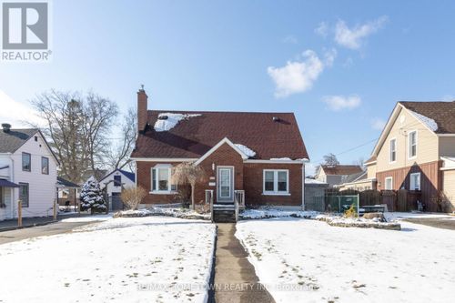 722 Dibble St W, Prescott, ON, K0E1T0 | Card Image