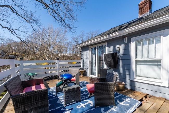 2 - 169 Walker Rd, Condo with 3 bedrooms, 1 bathrooms and 1 parking in Swampscott MA | Image 28
