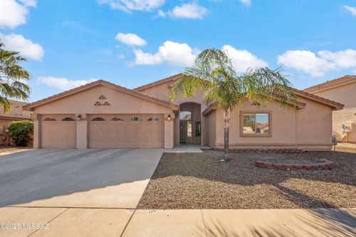 6935 W Tacna Dr, Tucson, AZ, 85743-1420 | Card Image
