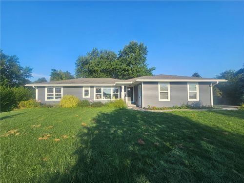 7497 Lake Ave, Williamson, NY, 14589-9242 | Card Image
