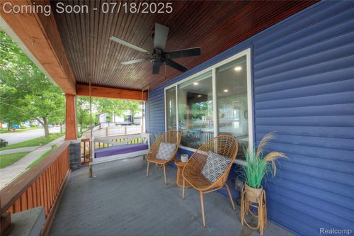3227 4th St, Wyandotte, MI, 48192-5831 | Card Image