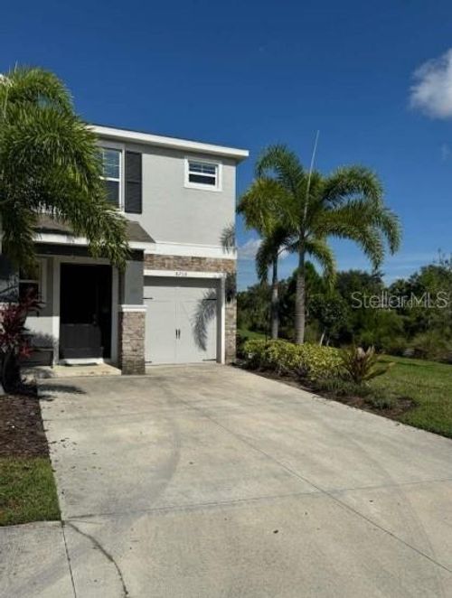 8708 Ice Wine St, SARASOTA, FL, 34238-2404 | Card Image