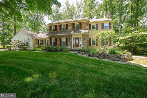 3303 Greene Countrie Dr, NEWTOWN SQUARE, PA, 19073-1909 | Card Image