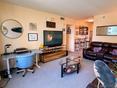 unit-859-425 W Beech St, San Diego, CA, 92101-8435 | Card Image