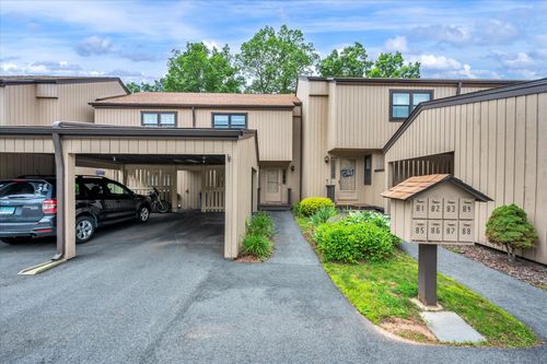 84-84 Mattabasset Dr, Meriden, CT, 06450-7433 | Card Image