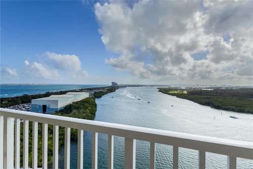 2114-300 Bayview Dr, Sunny Isles Beach, FL, 33160-4747 | Card Image