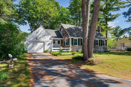 12 Arcadia Dr, Windham, ME, 04062-5263 | Card Image