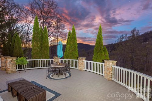 11 Hearthstone Dr, Asheville, NC, 28803-8403 | Card Image