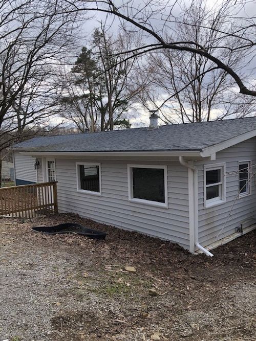 23 Gilmore Ln, Stoneboro, PA, 16153-2933 | Card Image