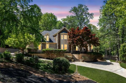 15470 Alpha Woods Dr, Alpharetta, GA, 30004-2833 | Card Image