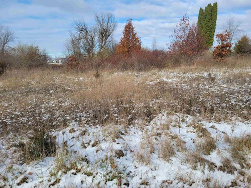 10374 Heatherlawn Ct, Jerome, MI, 49249-9768 | Card Image