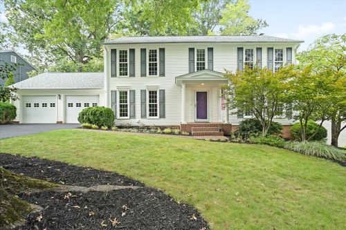 4131 Snowbird Cir, Roanoke, VA, 24018-4852 | Card Image
