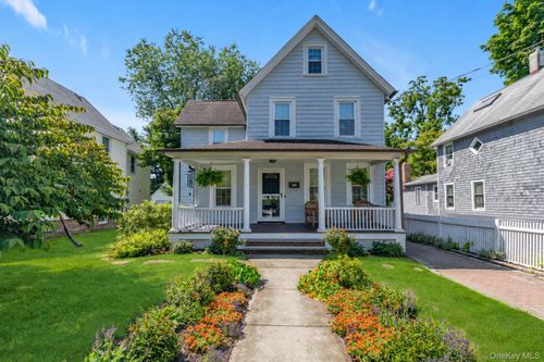 51 Tooker Ave, Oyster Bay, NY, 11771-2903 | Card Image