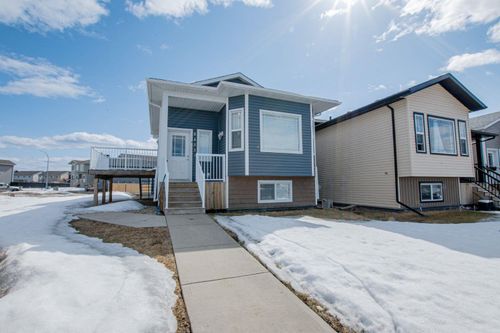 8453 102 Avenue, Grande Prairie, AB, T8X0N7 | Card Image