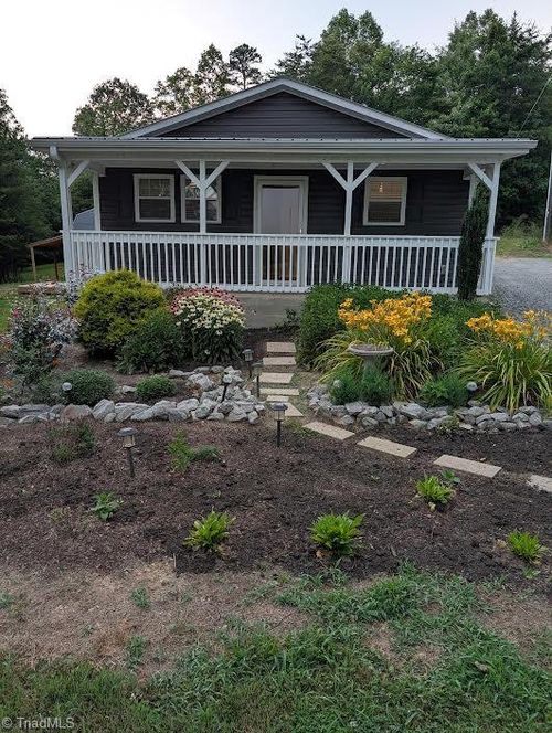 1202 Farm Rd, Pilot Mountain, NC, 27041-8647 | Card Image