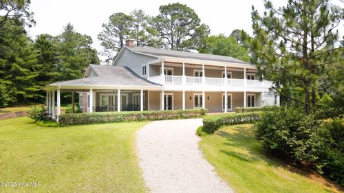 215 Inverrary Rd, Pinehurst, NC, 28374-6906 | Card Image
