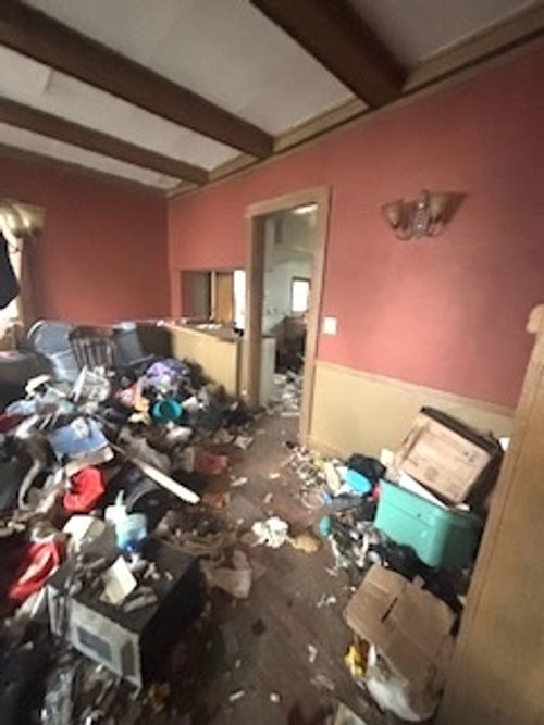 1245 Garrison Ave, Rockford, IL, 61103-6132 | Card Image