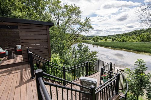 348 105th St Nw, Oronoco, MN, 55960-2039 | Card Image