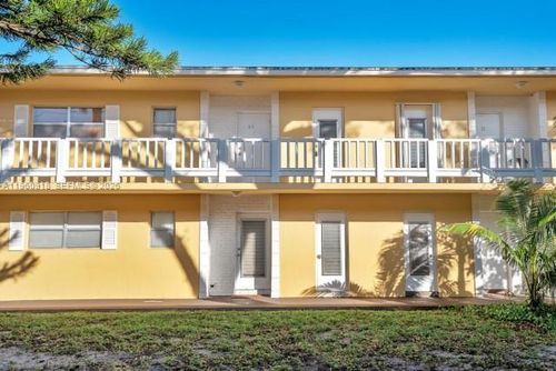 g25-550 Se 2nd Ave, Deerfield Beach, FL, 33441-7520 | Card Image