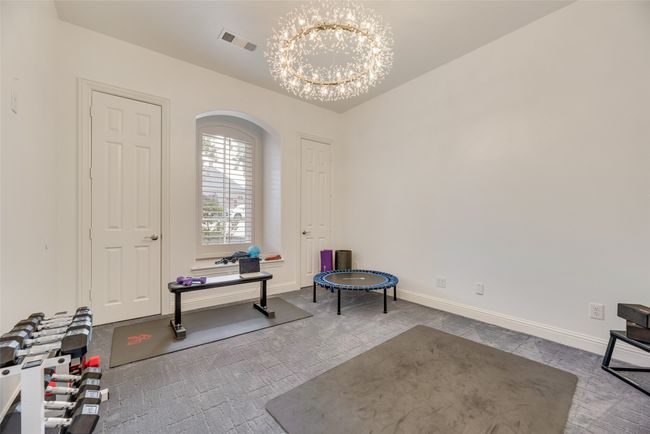 Downstairs guest suite | Image 28